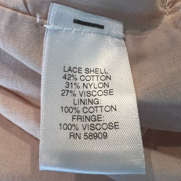 Chelsea & Violet Light Blush Pink Cropped Lace Fringe Blouse Semi-Cropped Top - Picture 9 of 9